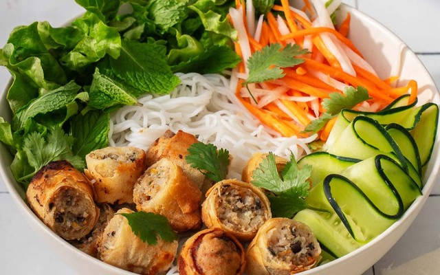 Mì Trộn, Bún Mắm Nêm & Bún Chả Giò - Ăn Vặt Nhà Mì