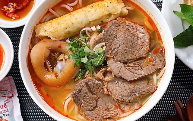 Nam Khang - Bún Bò Huế