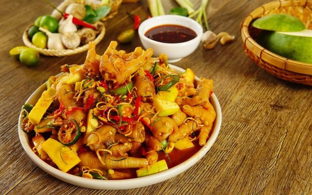 Chân Gà Sốt Thái & Bánh Tráng Trộn - Bé Nhung - Đồng Đen