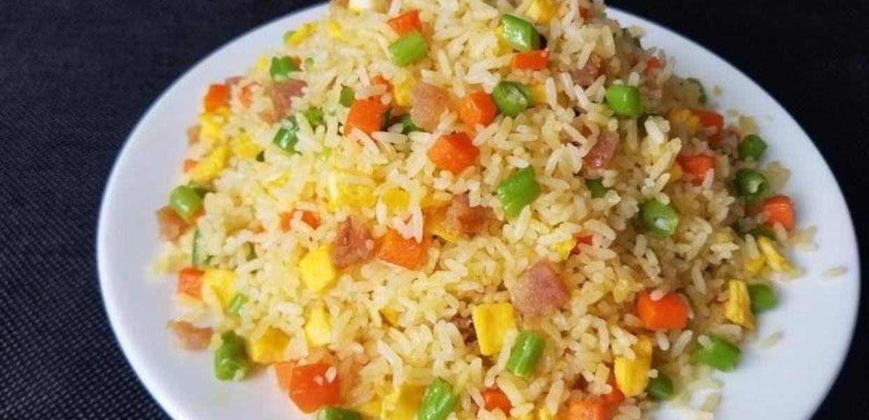 Tiệm Cơm Chiên Xù - Trần Duy Chiến