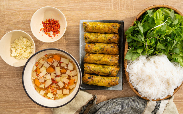 Quán Bún Nem Rán - Trần Bá Giao