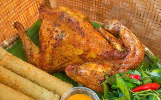 Gà Nướng Ba Hậu Food - Nguyễn Thị Tú