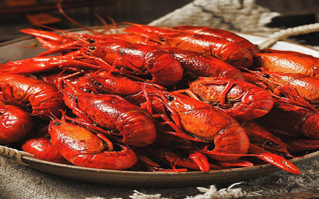 Quán Bên Hồ - Tôm Hùm Đất Tứ Xuyên - Ngọc Lâm