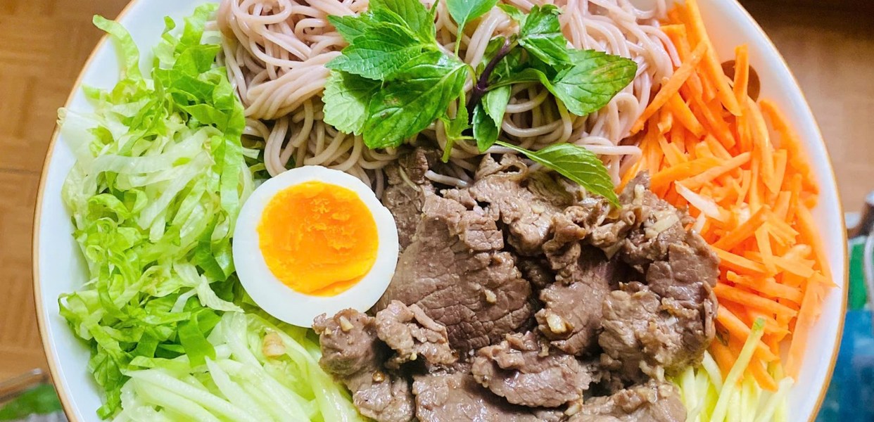 Tiệm Nhà Cam - Xôi, Bánh Mì & Bún Trộn