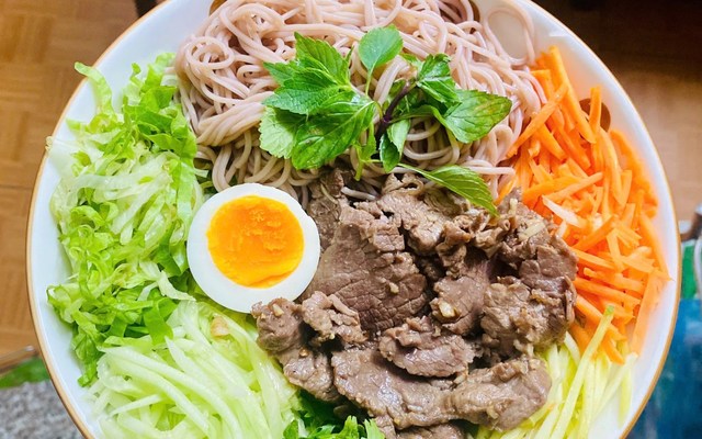 Tiệm Nhà Cam - Xôi, Bánh Mì & Bún Trộn