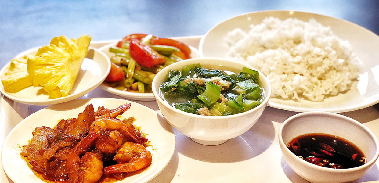 Cơm Trưa Vạn Phú Lợi - Nguyễn Ái Quốc