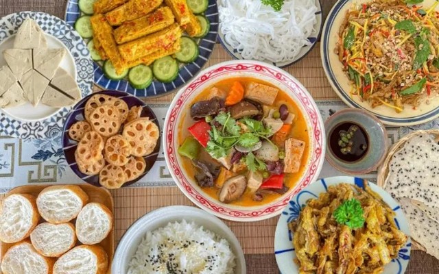 Cơm Chay Diệu Tuyền - Tôn Đản