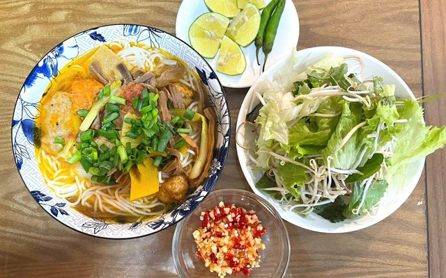 Bún Chả Cá A Châu - 85 Núi Thành
