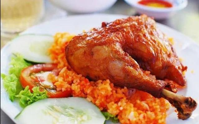 Cơm Gà Xối Mỡ - Mì Trộn - A hào