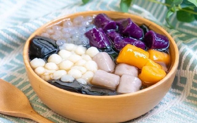 Chè Quỳnh - 83 Nguyễn Hữu Cảnh