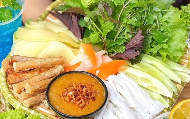 Nhàn Đầu Bạc - Nem Nướng Nha Trang - Xuân Phương