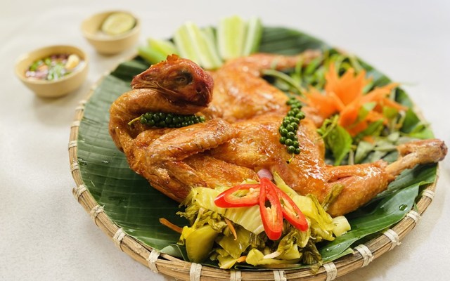 Gà Ta Lộc Phát - Lê Trọng Tấn