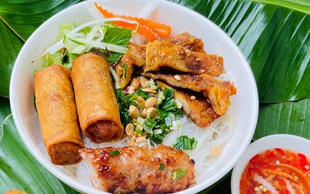 Bíp Bíp Foods - Bún Thịt Nướng & Bánh Mì Thịt Nướng