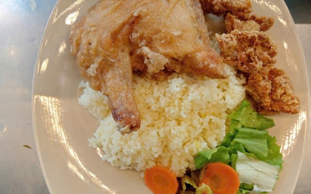 Cơm Gà Da Giòn 92 - Tân Kỳ Tân Quý