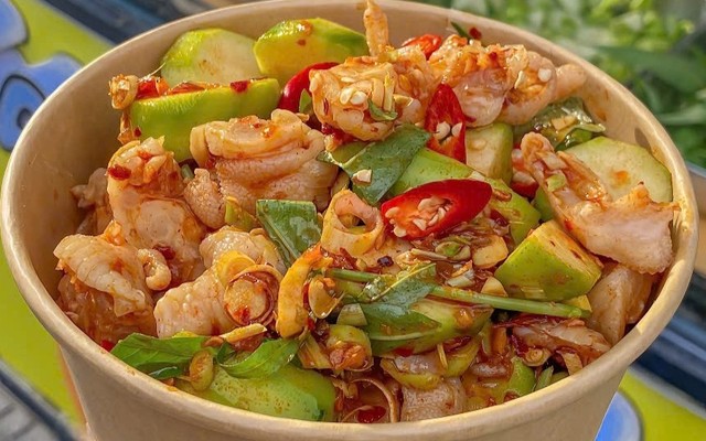 Chân Gà Sốt Thái Sam Sam - Lý Tự Trọng