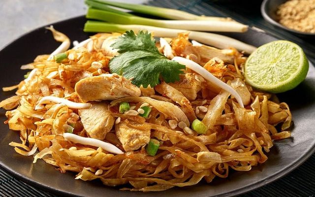 Hoa Khao Thai - Cơm Rang Thái Lan, Mì Pad Thái & Trà Thái - Đường Bưởi