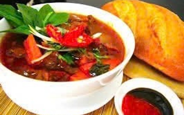 Bò Biết Cười - Bò Kho, Nui Xào Bò & Mì Xào Bò - Ngô Quyền