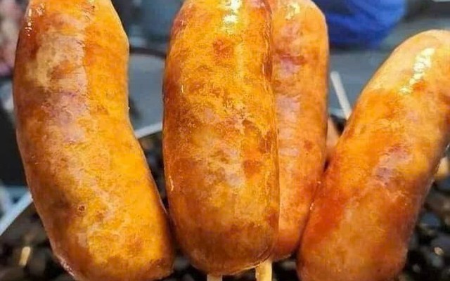 Lạp Xưởng, Xúc Xích Nướng Đá Hà Khẩu & Bánh Đồng Xu Helen