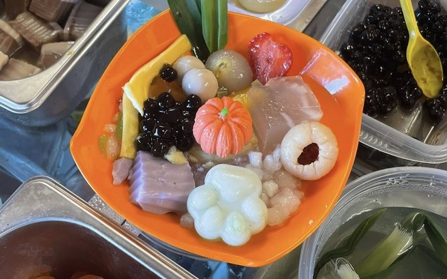 Chè Ngon Đậm Vị - Cô Ngân & Trần Gia - Đường Số 7