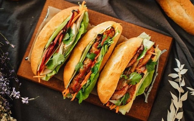 Vua Bánh Mì Sài Gòn - Phố Xốm