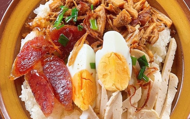 Xôi, Bánh Mì & Chả Chay - Đường Số 8