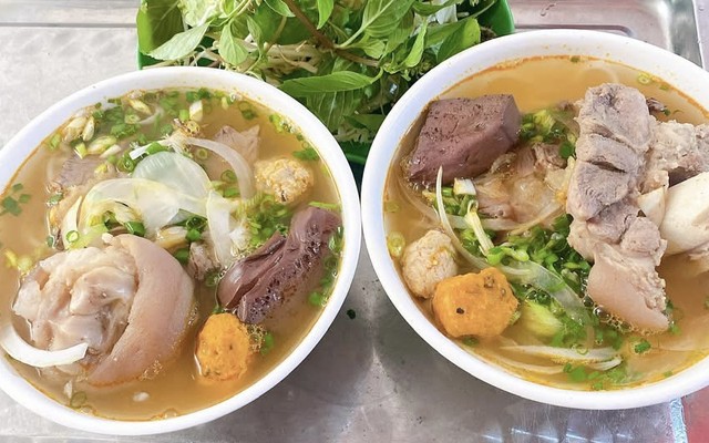 Bún Bò Huế 3T - 250 Trại Lẻ