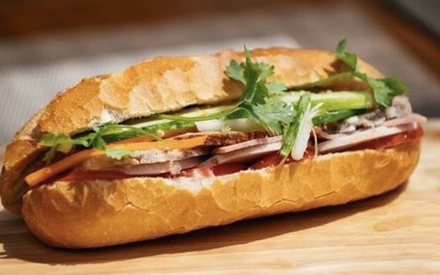Bánh Mì Sài Gòn Phúc Hưng - 81 Lạch Tray