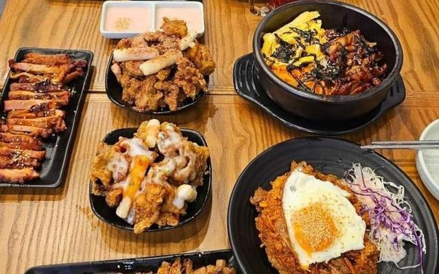 CHICKEN STREET - GÀ RÁN, KIM BAP  & TOKBOKKI - Đô Nghĩa