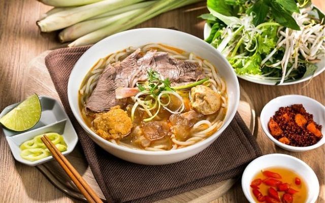 Bún Việt - Bún Bò, Nem Lụi & Bò Nướng Lá Lốt