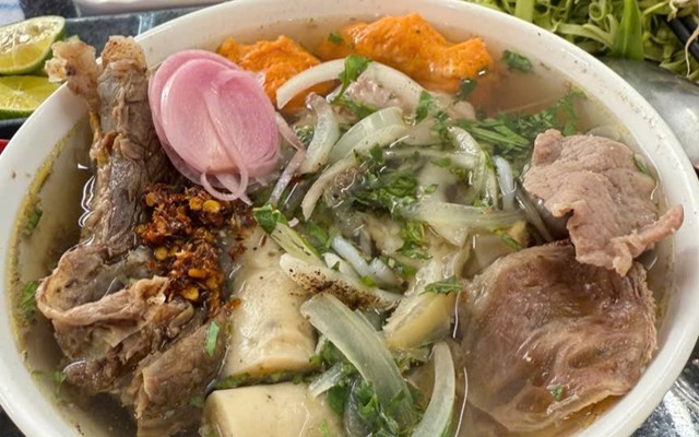 Bún Bò Huế Ga Tàu