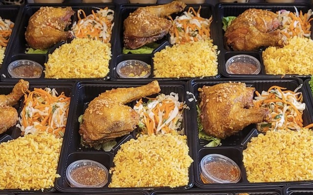 Mắc Ping Quán - Cơm Gà Gà Xối Mỡ, Gà Rán & Mẹt