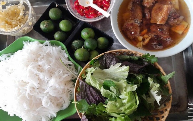 Vượng Quán 688 - Bún Chả & Bún Nem - Định Công Thượng