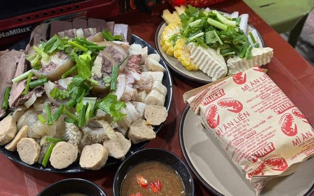 Lẩu Bò Quốc Dân - Thành Công