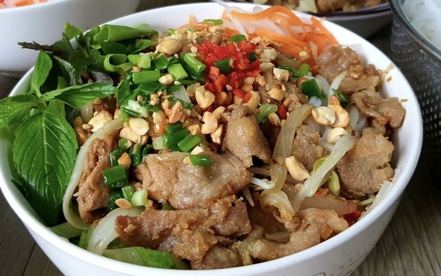 Bếp Dì Năm - Mậu Thân