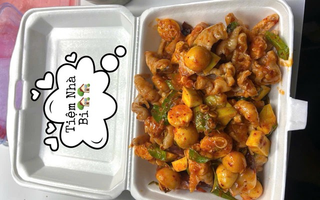 Tiệm Nhà Bi - Chân Gà Sốt Thái & Gà Ủ Muối - Khu Ăn Vặt