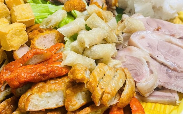 Bún Đậu Hoa Phượng Đỏ 2 - Nguyễn Thái Học