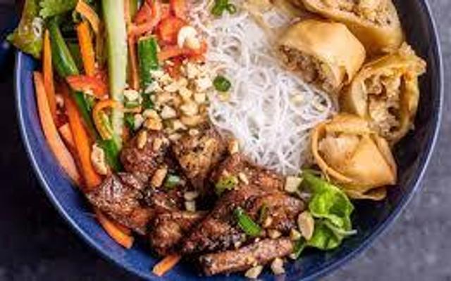 Bún Thịt Nướng Chả Giò Cô Phương