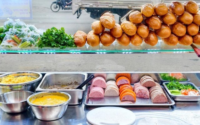 Bánh Mì Xịn - Nguyễn Văn Tăng