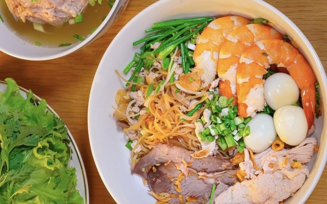 Mì Trộn Tóp Mỡ & Hủ Tiếu Nam Vang - Tôn Đức Thắng