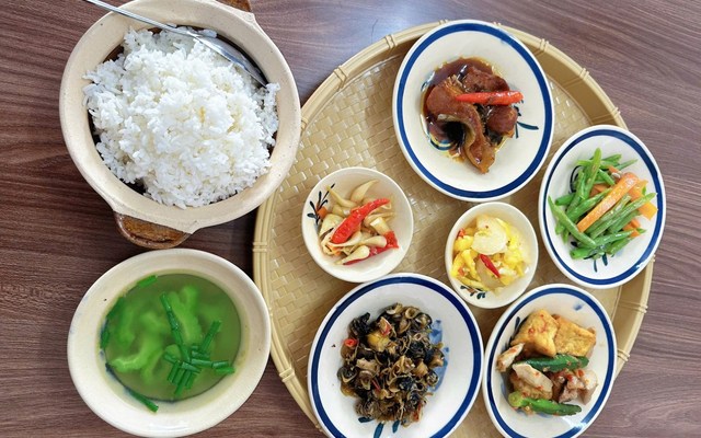 Cơm Nhà An - 200 Lê Thanh Nghị