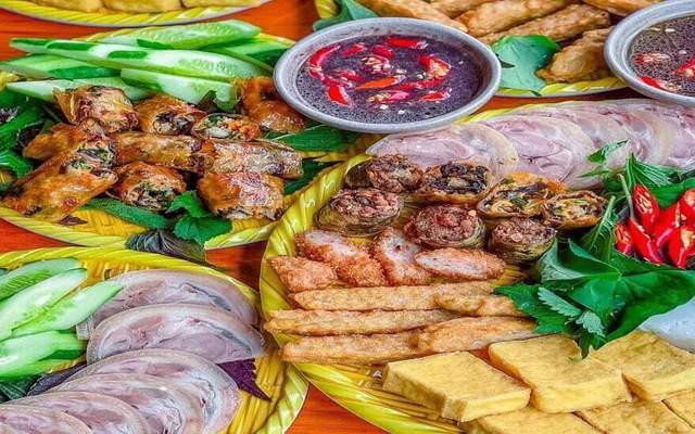 Bún Đậu Mắm Tôm Dì Út - Tôn Đản