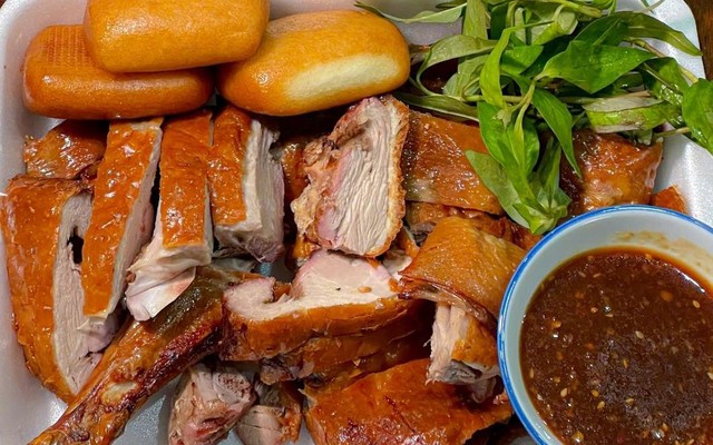 Lộc Phát 68 - Vịt Quay Da Giòn & Gà Quay Bánh Bao - Chi Nhánh 5