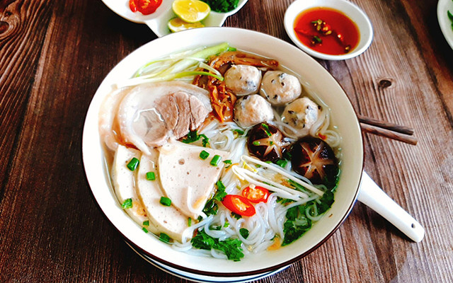 Bún Mọc Cô Long - Đỗ Tấn Phong