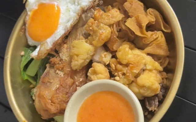 Mì Trộn Cô Út - Đồng Khởi