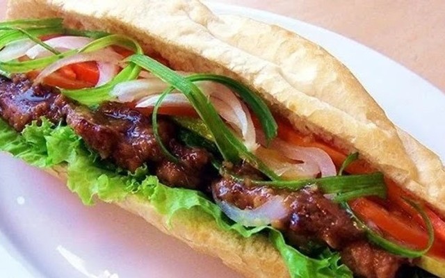 Bánh Mì Thịt Nướng Ngọc - Ăn Vặt Đêm - Quang Trung