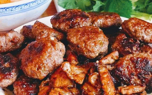 Huyền Trân Quán - Bún Chả Hà Nội, Bún Thịt Nướng & Cơm Tấm - Nguyễn Bình