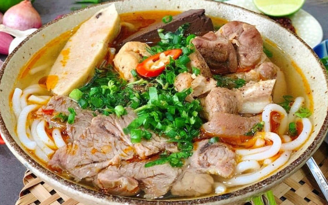 Bún Bò Chiều - Hủ Tiếu Hải Sản, Bún Riêu & Mì Hoành Thánh - Hùng Vương
