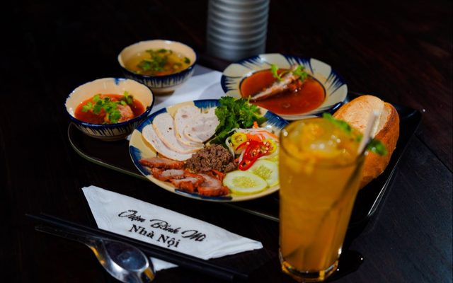 Tiệm Bánh Mì Nhà Nội - 39 Trần Hưng Đạo