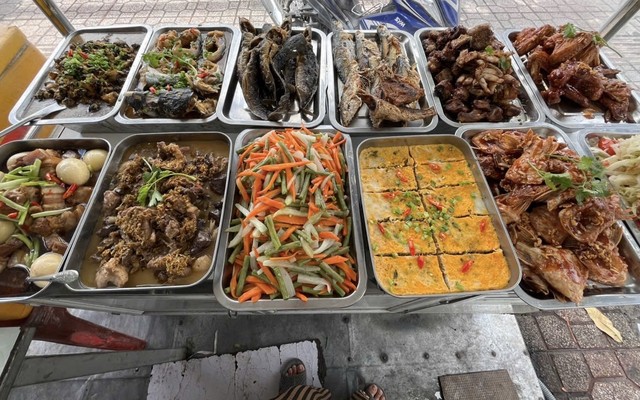 Cơm Phần 203 - Nguyễn Trung Trực