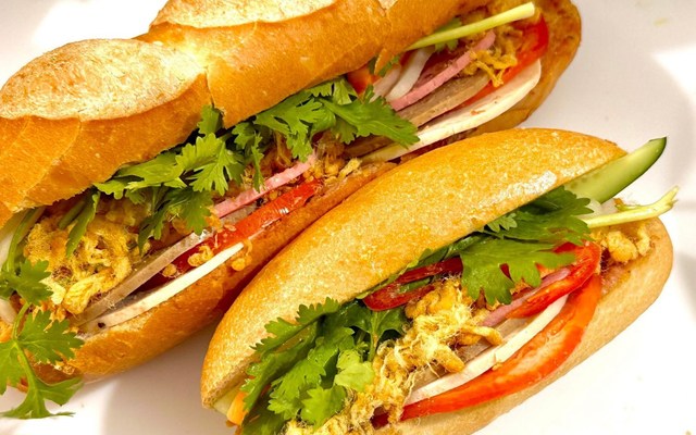 Bánh Mì Sài Gòn - Bánh Mì Ú Đây - 22 Trưng Nữ Vương
